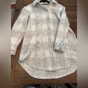 BB Dakota cream plaid shacket